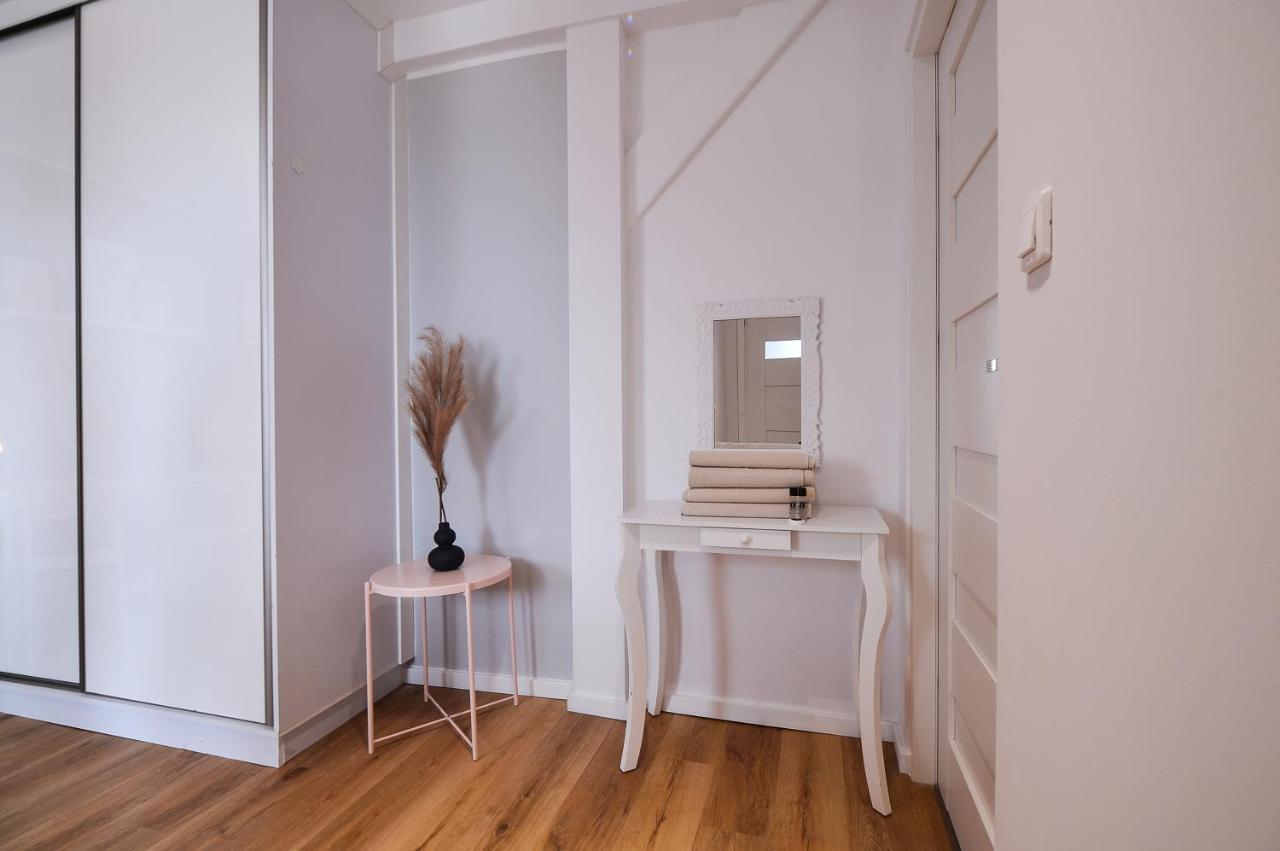 Citystay Brzezno Studio 3 Min Do Plazy Danzica Esterno foto